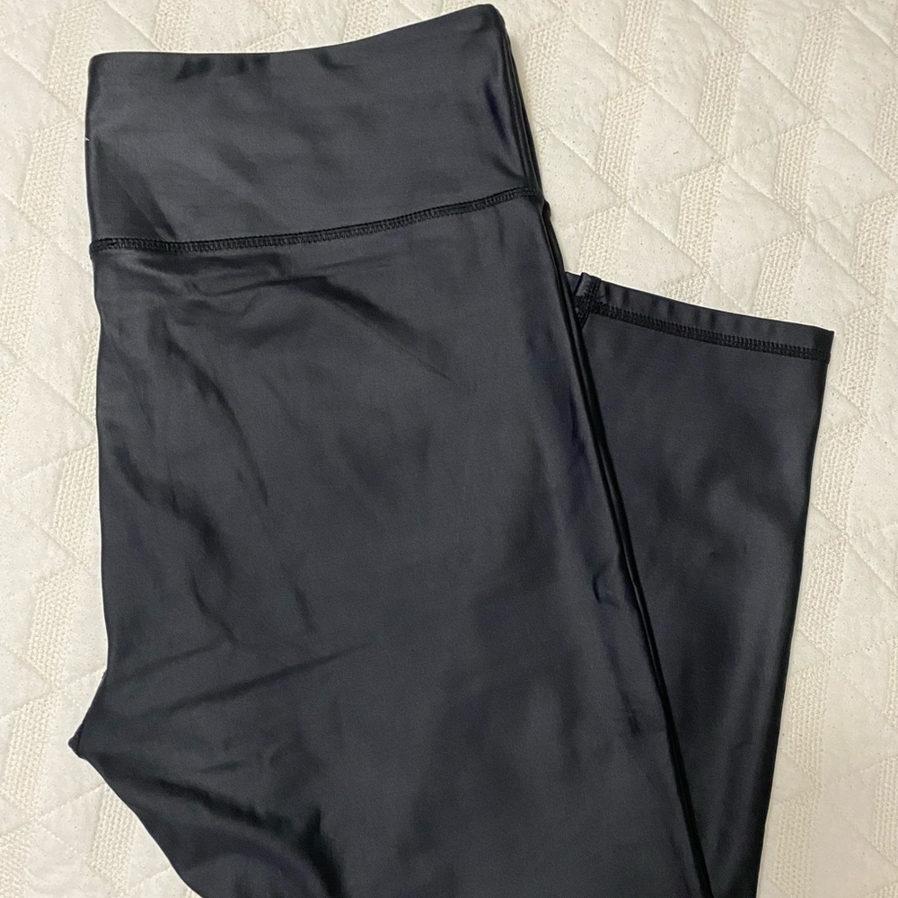 ZYIA Black Metallic Light n Tight Hi-Rise 7/8 24"